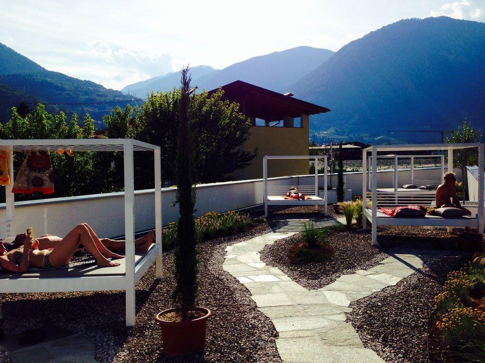 Schlosshof Charme Resort - Hotel & Camping Lana Eksteriør billede